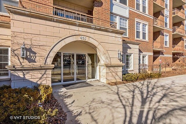 1st image of 455 W Wood St Unit 305