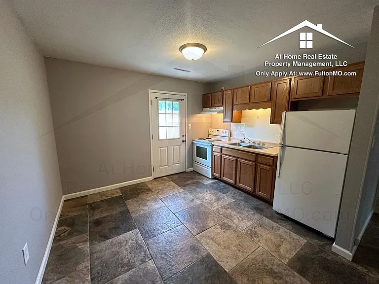 107 Spruce Dr — Photo 7