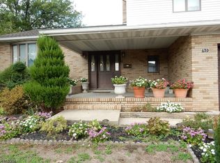 630 Rosewood Ter, Linden, NJ 07036