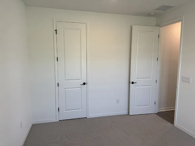 236 Hawthorn Park Cir — Photo 26