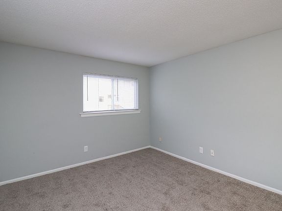 5th image of 2833 Dayton Blvd APT 5