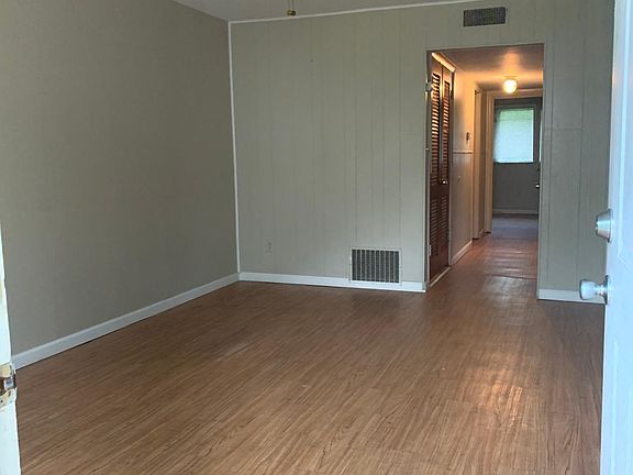 3rd image of 265 Saint Eugene Ln