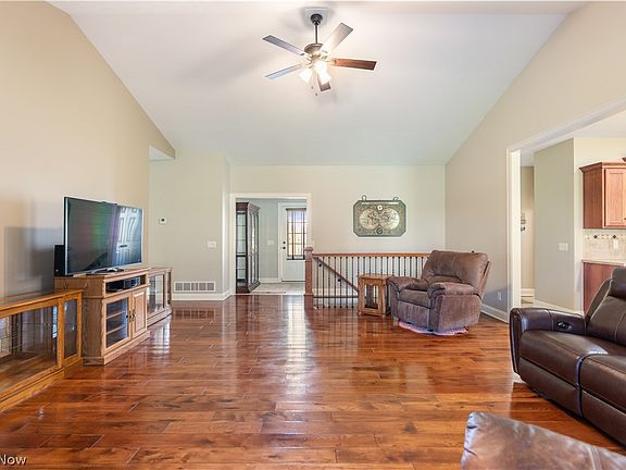 4th image of 7788 Sandpiper Ave NW