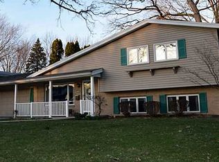 1029 Cherry St, Perrysburg, OH
