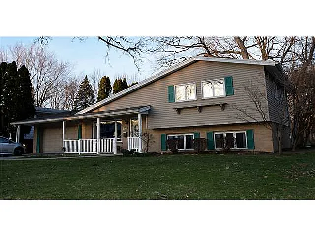 1029 Cherry St photo 1