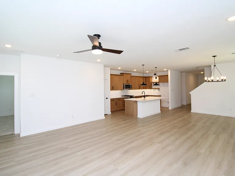 509 Ridgewood Dr — Photo 4