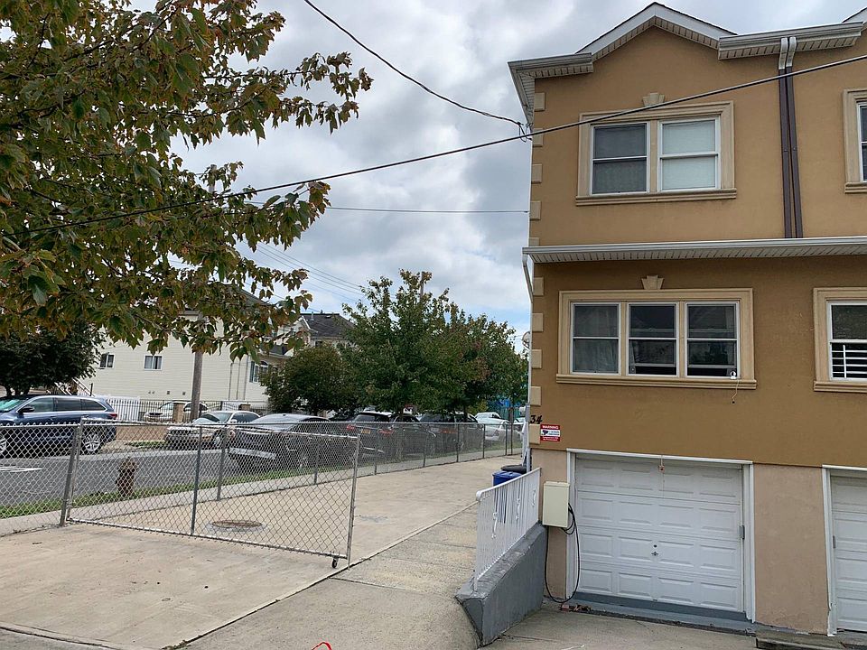 1st image of 34 Wayne St