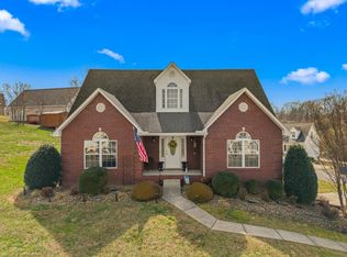 812 Hemlock Cir, Morristown, TN 37814