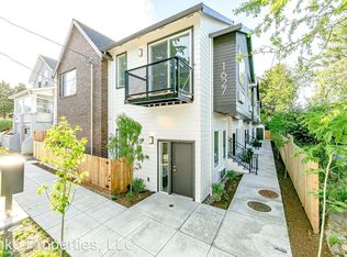1627 SE Reedway St #204, Portland, OR 97202