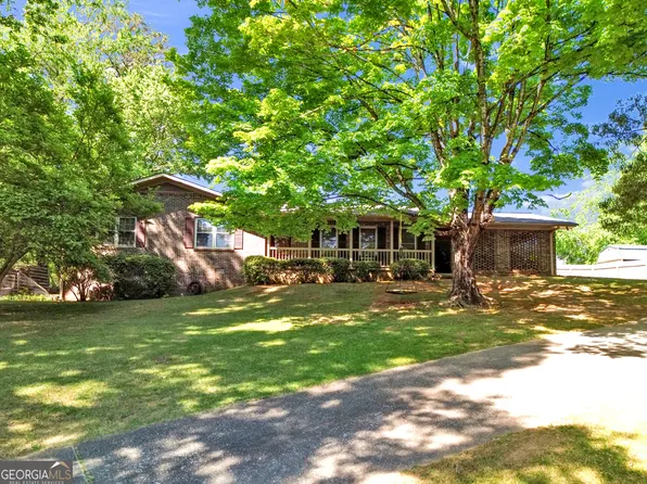 198 Pebble Creek Dr, Toccoa, GA 30577