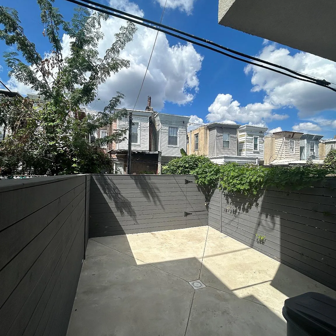 5 bed, 2.0 bath, 1364 sqft, $2,100 — Photo 4