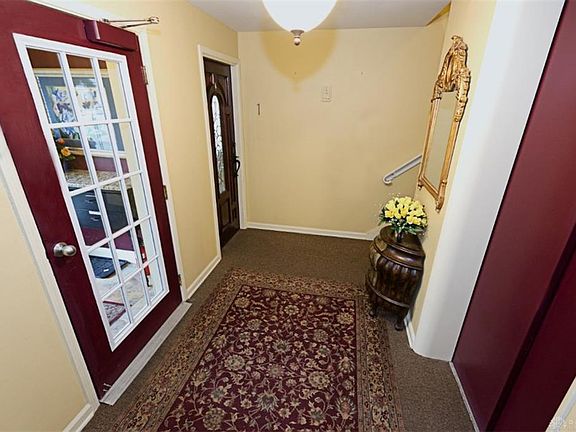 3rd image of 121 E Schantz Ave Ste 2