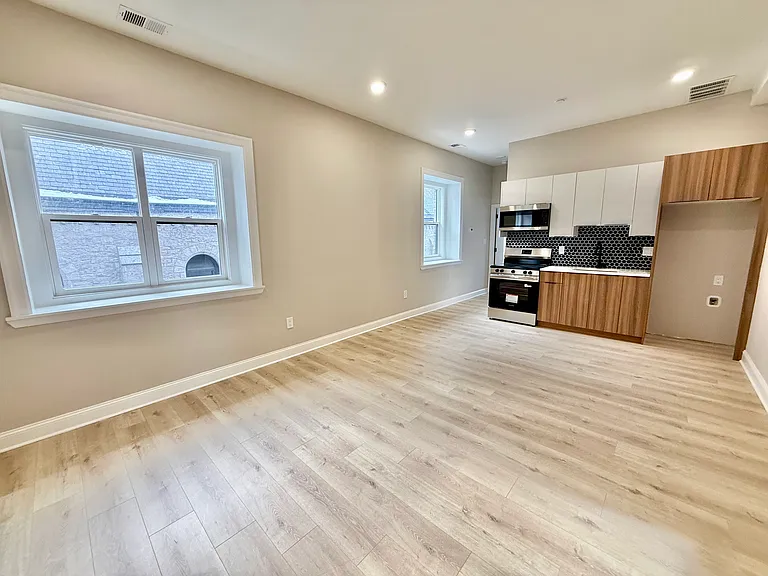 1032 N 48th St #D-1B — Photo 34