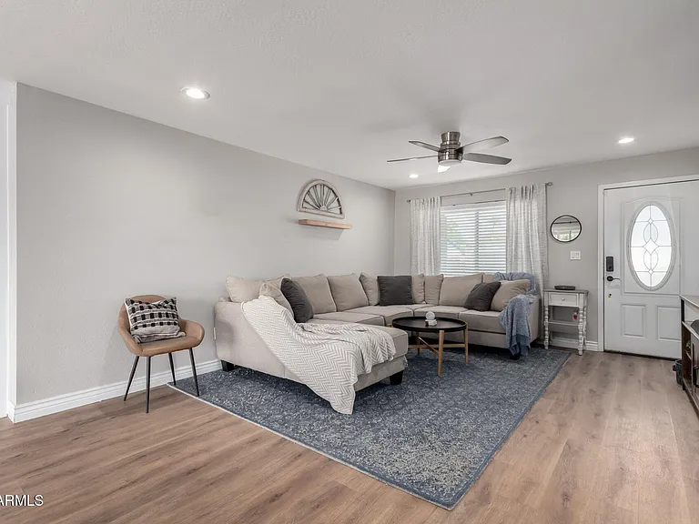 3503 E Campo Bello Dr — Photo 6