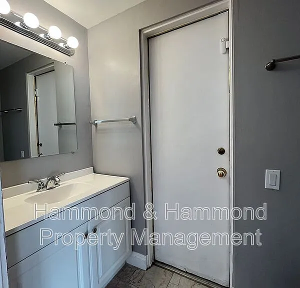 4527 Stark Ave — Photo 17