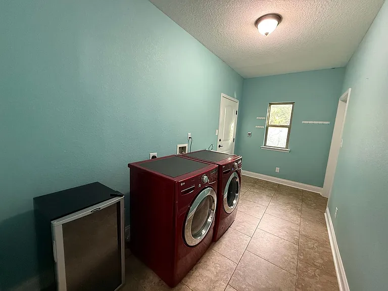 6148 E Bay Blvd — Photo 36