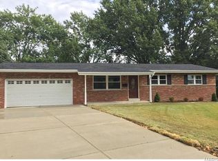 9 Elmwood Ct, Saint Charles, MO 63301