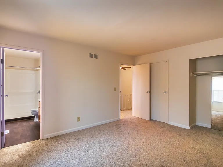 Fairfield Pointe — Photo 113