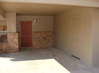 140 Meadow Park Cir, Lacy Lakeview, TX 76705