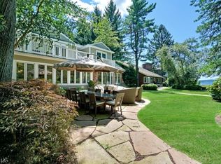 8 Beach Front, Newfoundland, NJ 07435