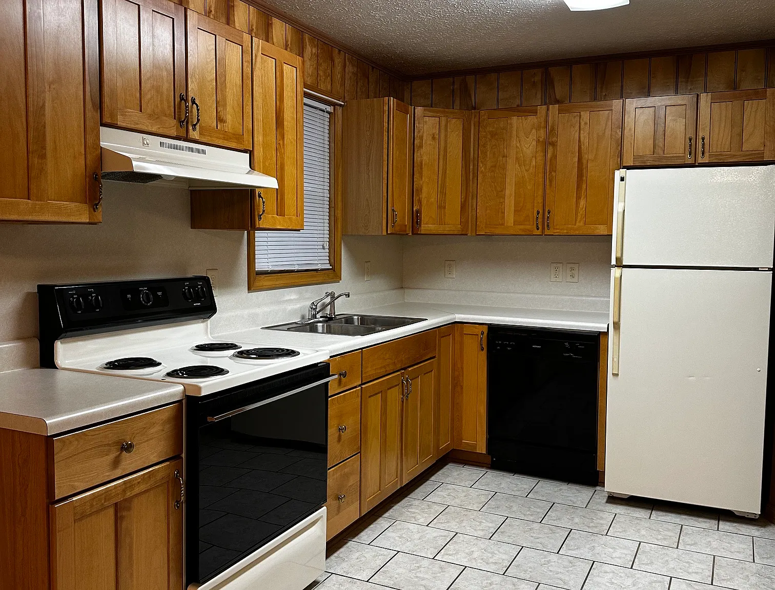 Winter Hill Ct, Hudson — Photo 2