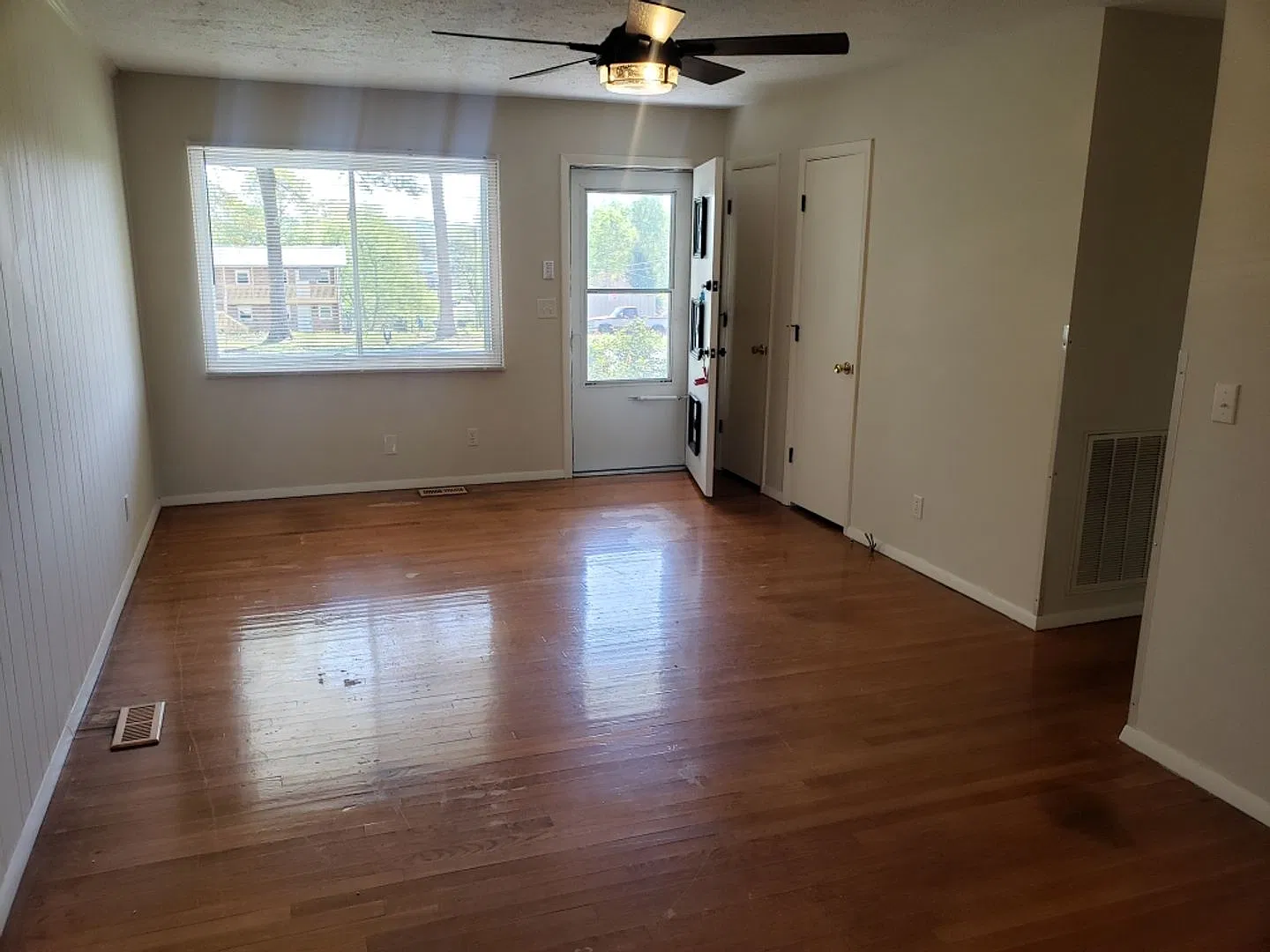3 Bedroom / 1.5 Bath Home Johnson City TN — Photo 2