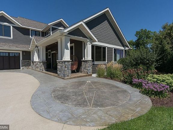 3rd image of 60320 Maverick Ct