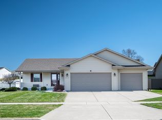 4350 Sandstone Dr, Janesville, WI 53546