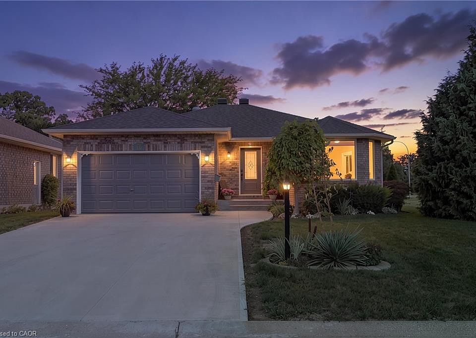 1st image of 10 Sunset Ln