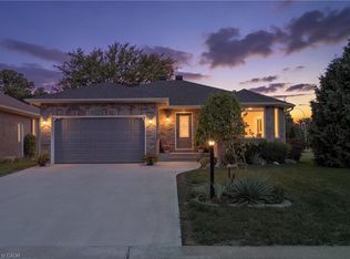 10 Sunset Ln, Cayuga, ON N0A1E0