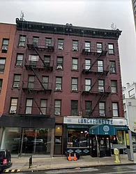 1271 Third Avenue in Lenox Hill