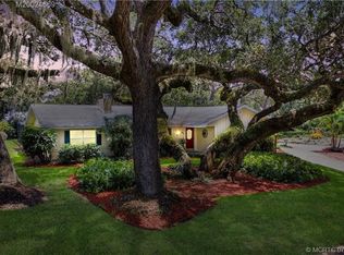 15 Banyan Rd, Sewalls Point, FL 34996