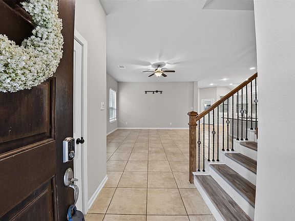 4th image of 3114 Auburn Colony Ct