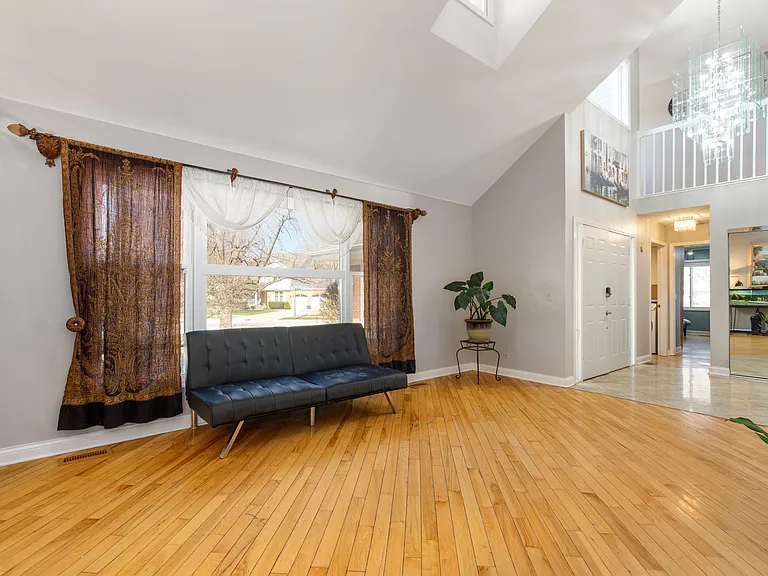 155 Chapel Oaks Dr — Photo 7