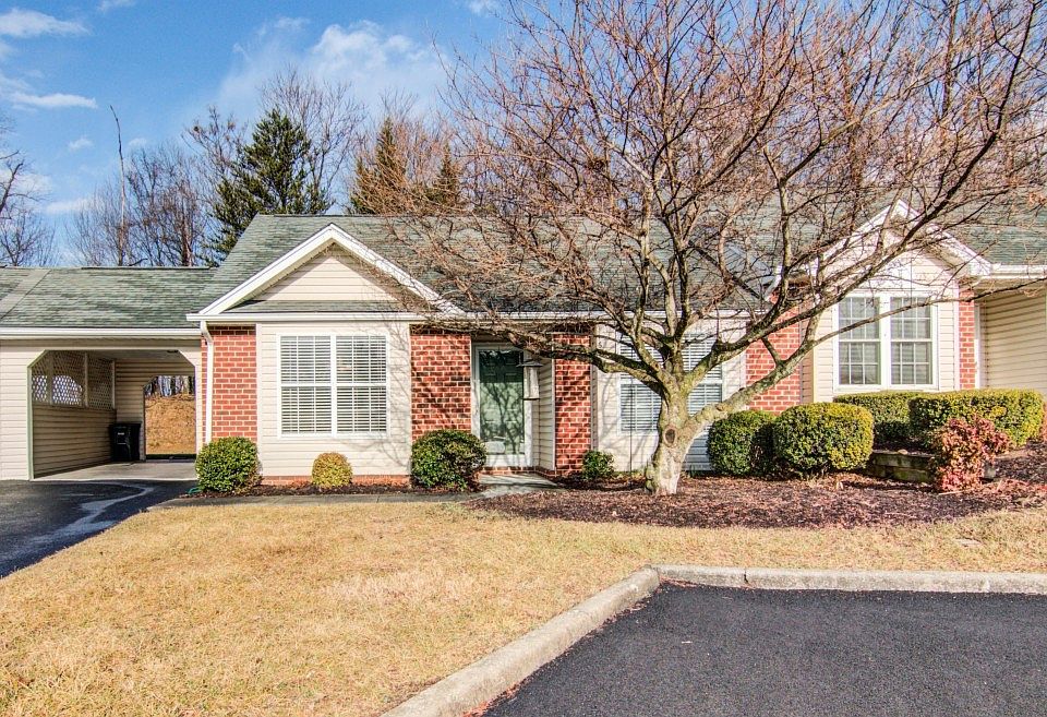 1st image of 6952 Black Walnut Ct