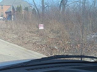 8843 Schafer Dr, Saint John, IN 46373