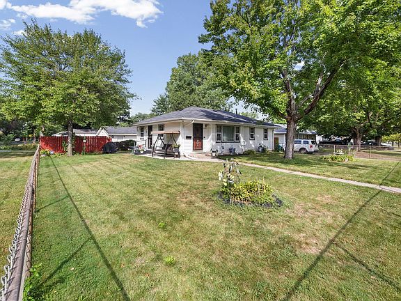 3rd image of 6701 Regent Ave N