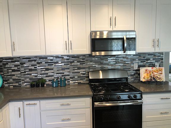 2nd image of 8134 Belford Ave
