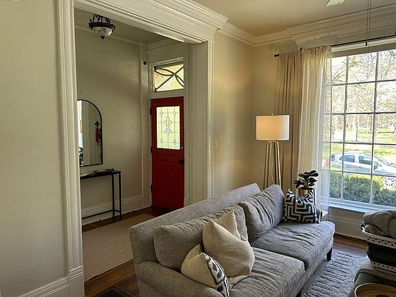 3rd image of 416 W Magnolia St #416-1