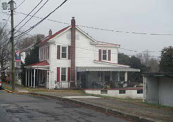 2nd image of 716 N High St