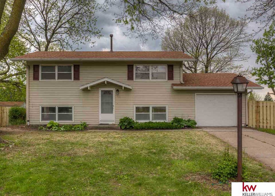 1st image of 1309 Willis Ave