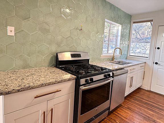 4th image of 2928 Piedmont Dr #Top