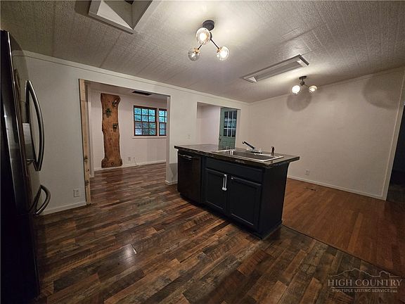 5th image of 618 Rhymer Branch Road
