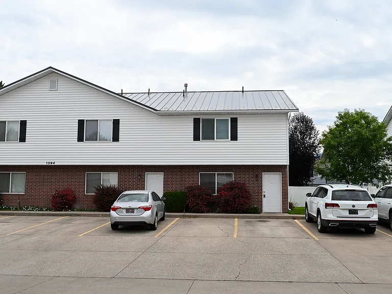 1394 N 290 W #4 — Photo 2