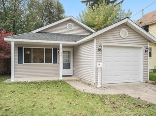 1126 Veto St NW, Grand Rapids, MI 49504