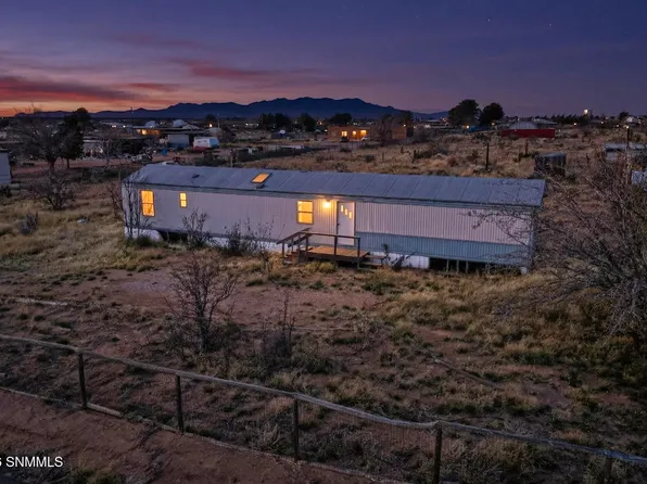 608 Paseo Real Dr, Chaparral, NM 88081