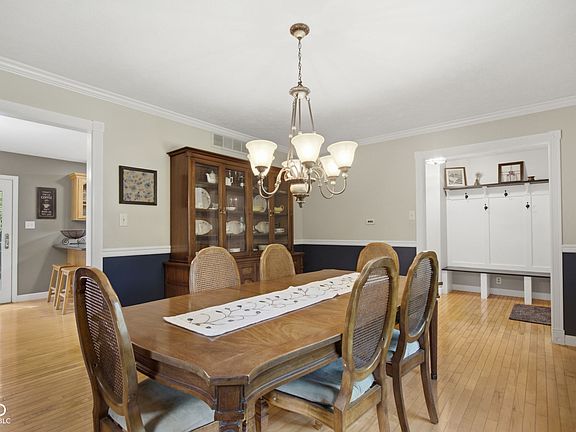 5th image of 7366 Glennmore Dr