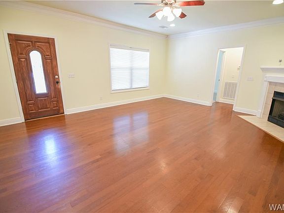 5th image of 12525 Falcon Cir