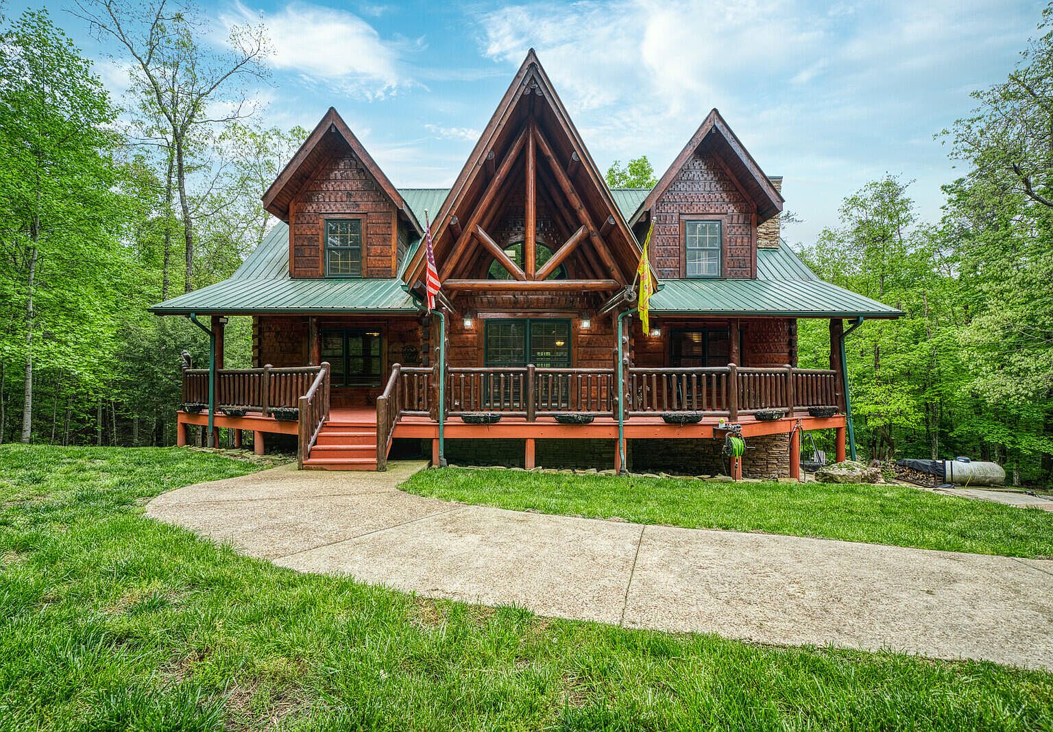 255 Bluff View Ln, Spencer, TN 38585 | Zillow