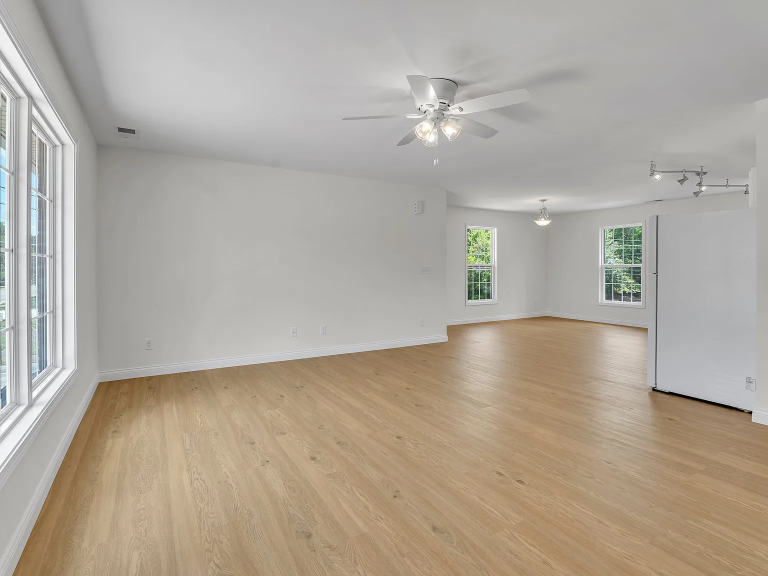 3119 Washington Ave — Photo 3